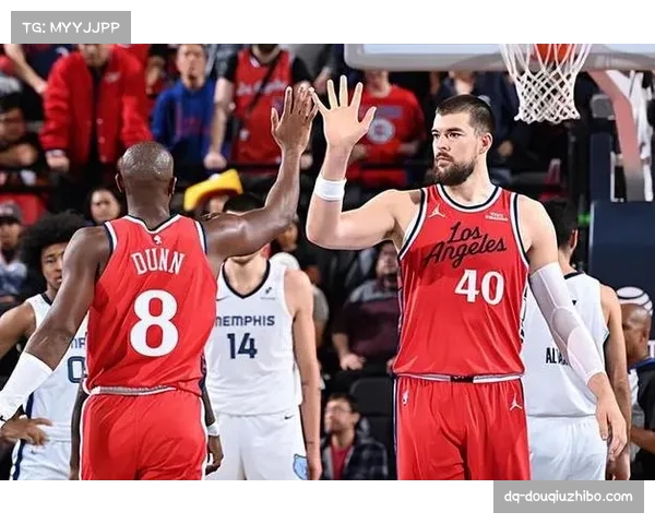 灰熊逆转16分劣势击败快船 新秀伊迪抢21篮板显内线统治力 灰熊逆转16分劣势击败快船 新秀伊迪抢21篮板显内线统治力